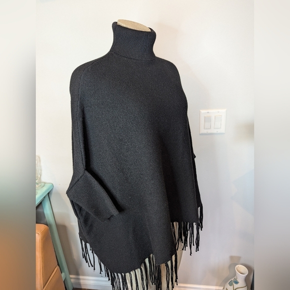 Elegant Black Fringe Poncho Turtle Neck sweater With Sleeves  One Size - Picture 4 of 11